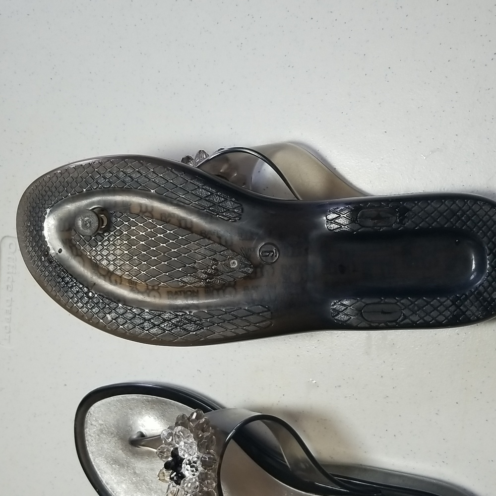 Sandals - Picture 3 of 3